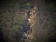 47 Le cascatelle della Valle di Carubbo riprese al maxi-zoom da Stabello